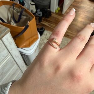 Elegant Gold Women's Ring